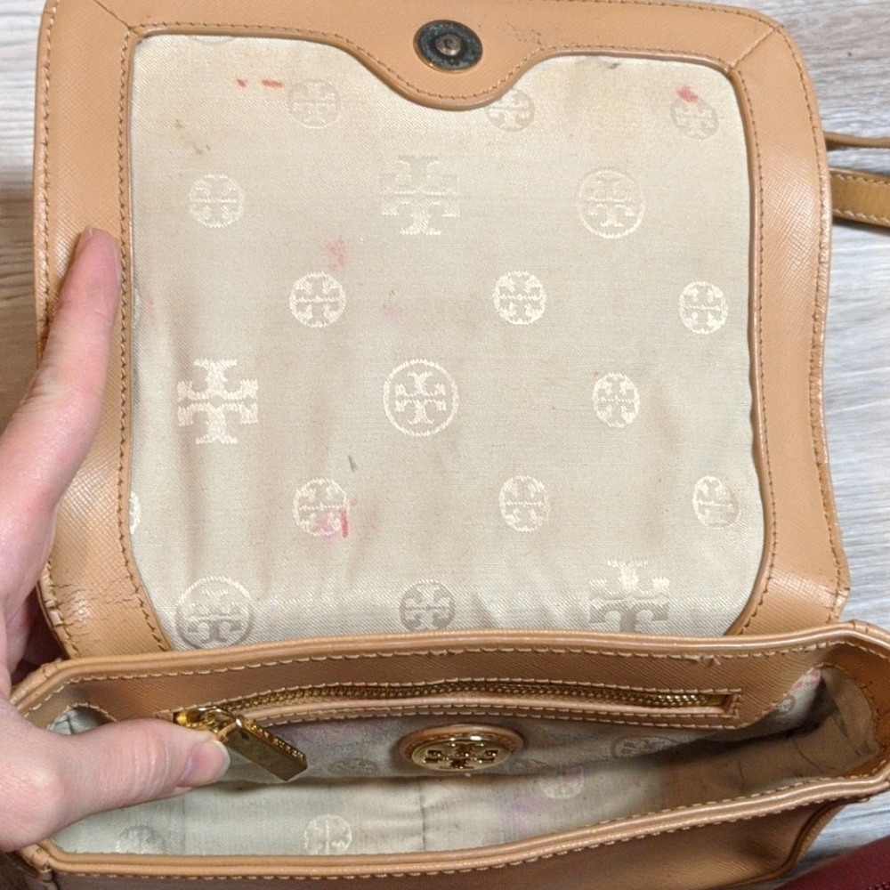 Tory Burch Robinson Chain Mini Crossbody Bag - Picture 5 of 7